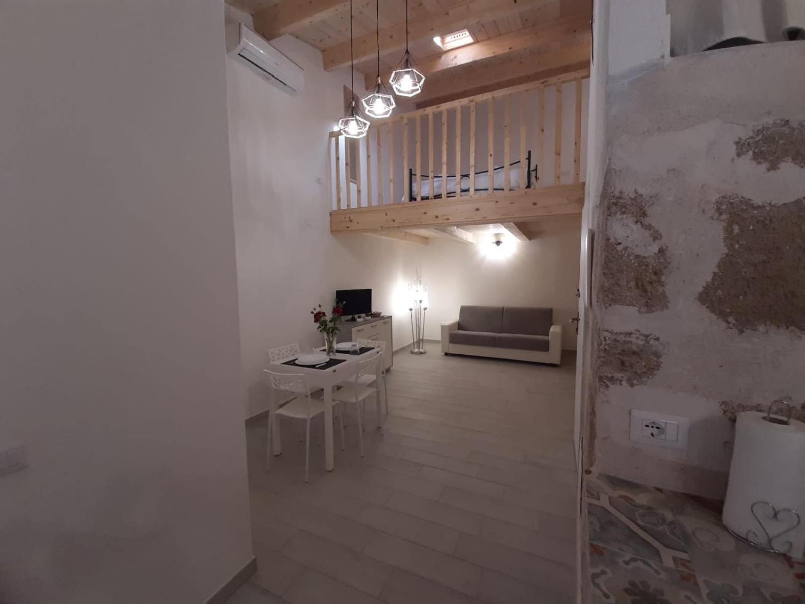 Nice Apt In A Street In Old Town Alghero Exterior photo